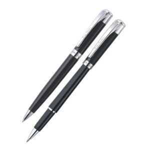 The Pierre Cardin Lifetime Exclusive Pen Gift Set with both pens.